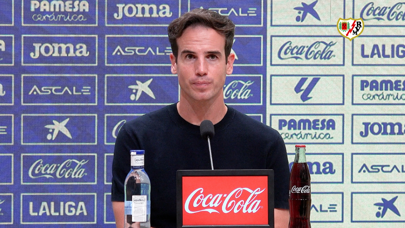 伊尼戈・佩雷斯谈西甲第 11 轮惨败：承认下半场防守崩盘，承诺复盘改进