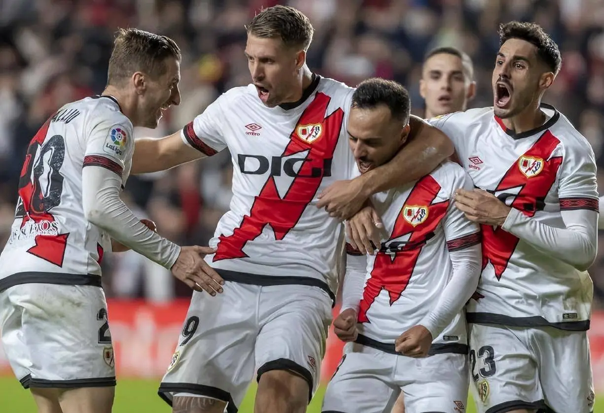  从乙级到西甲：巴列卡诺 1960-1980 年代的升降沉浮